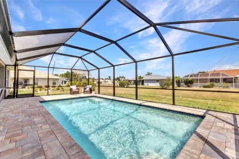 Casa en venta en Punta Gorda, Florida, 4 dormitorios, 210.42 m2 № 1608314 - foto 18