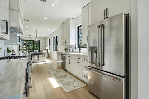Copropriété à vendre à Indian Rocks Beach, Floride: 4 chambres, 236.9 m2 № 2322989 - photo 2