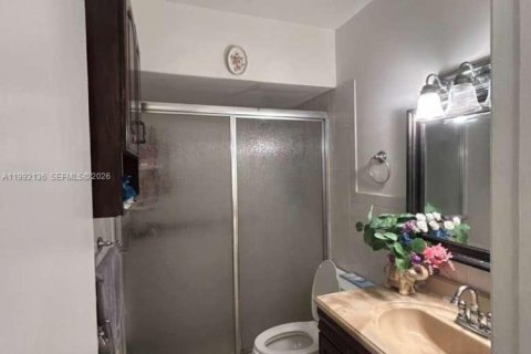 Купить виллу или дом в Майами-Лейкс, Флорида 2 спальни, 86.86м2, № 2055574 - фото 5