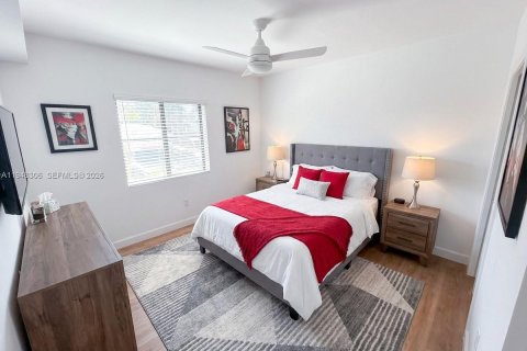 Снять в аренду кондоминиум в Катлер-Бей, Флорида 2 спальни, 75.16м2, № 2004639 - фото 7