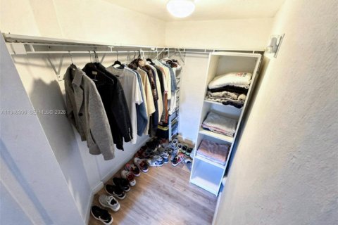 Снять в аренду кондоминиум в Катлер-Бей, Флорида 2 спальни, 75.16м2, № 2004639 - фото 14