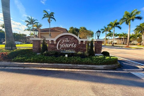 Снять в аренду кондоминиум в Катлер-Бей, Флорида 2 спальни, 75.16м2, № 2004639 - фото 2