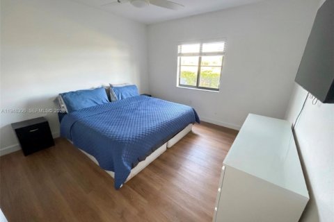 Снять в аренду кондоминиум в Катлер-Бей, Флорида 2 спальни, 75.16м2, № 2004639 - фото 16