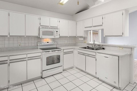 Casa en venta en Port Orange, Florida, 2 dormitorios, 127.28 m2 № 1879317 - foto 5