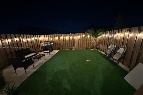 Casa en alquiler en Miami, Florida, 3 dormitorios, 137.77 m2 № 1951774 - foto 17