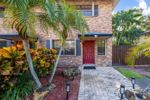 Adosado en Wilton Manors, Florida 2 dormitorios, 120.03 m2 № 2078650