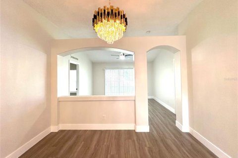 Villa ou maison à vendre à Apopka, Floride: 4 chambres, 142.14 m2 № 1900983 - photo 9