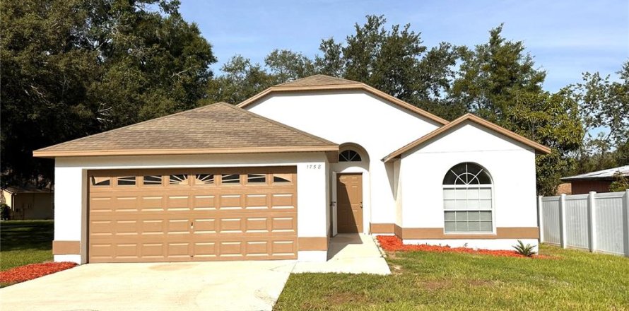 Villa ou maison à Apopka, Floride 4 chambres, 142.14 m2 № 1900983