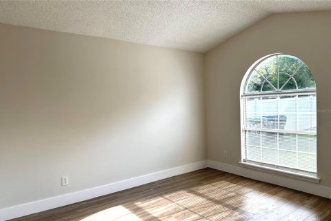 Villa ou maison à vendre à Apopka, Floride: 4 chambres, 142.14 m2 № 1900983 - photo 4