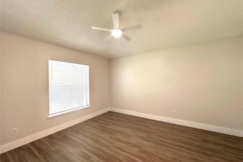 Villa ou maison à vendre à Apopka, Floride: 4 chambres, 142.14 m2 № 1900983 - photo 12