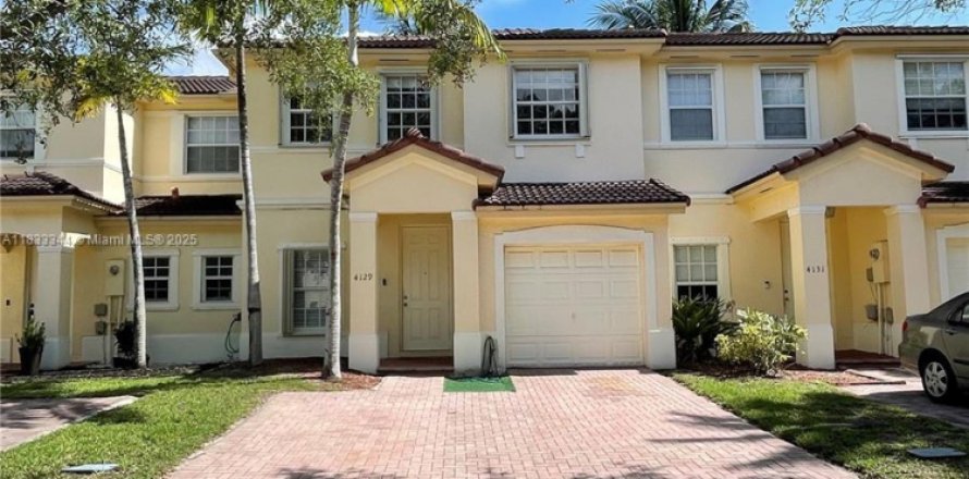 Touwnhouse à Homestead, Floride 3 chambres, 127.09 m2 № 1819829