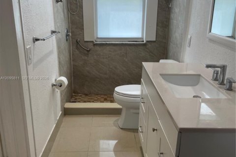Copropriété à louer à Coral Gables, Floride: 32.98 m2 № 2384976 - photo 8