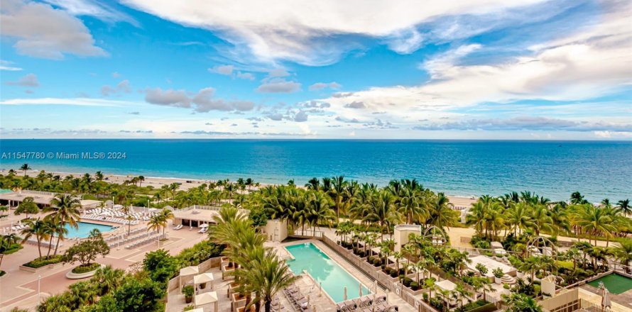Condo in Bal Harbour, Florida, 2 bedrooms  № 1057686
