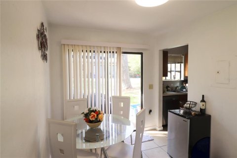 Copropriété à louer à Gainesville, Floride: 1 chambre, 105.26 m2 № 2119149 - photo 7