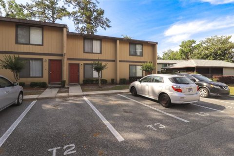 Condo à Gainesville, Floride, 1 chambre  № 2119149