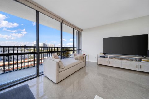 Copropriété à louer à Hallandale Beach, Floride: 2 chambres, 126.35 m2 № 2050764 - photo 8