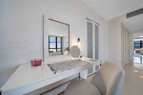 Copropriété à louer à Hallandale Beach, Floride: 2 chambres, 126.35 m2 № 2050764 - photo 26