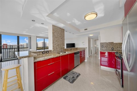 Copropriété à louer à Hallandale Beach, Floride: 2 chambres, 126.35 m2 № 2050764 - photo 16