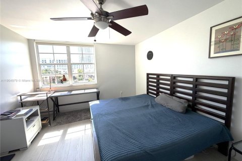 Снять в аренду кондоминиум в Авентура, Флорида 2 спальни, 109.62м2, № 1955237 - фото 10