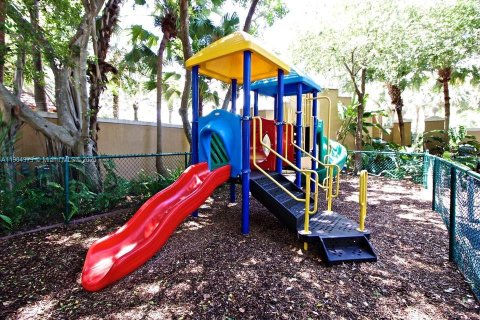 Снять в аренду кондоминиум в Авентура, Флорида 2 спальни, 109.62м2, № 1955237 - фото 25