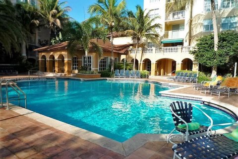 Снять в аренду кондоминиум в Авентура, Флорида 2 спальни, 109.62м2, № 1955237 - фото 22