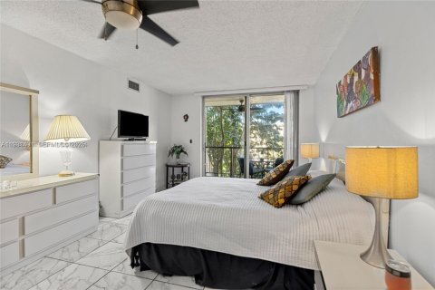 Condominio en venta en Hallandale Beach, Florida, 1 dormitorio, 102.19 m2 № 1991537 - foto 8