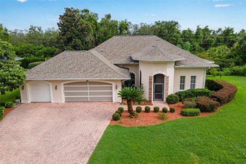 Villa ou maison à vendre à Lady Lake, Floride: 3 chambres, 212.19 m2 № 1914737 - photo 2