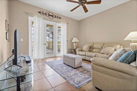 Villa ou maison à vendre à Sorrento, Floride: 3 chambres, 184.88 m2 № 2233915 - photo 21