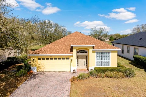 Villa ou maison à Sorrento, Floride 3 chambres, 184.88 m2 № 2233915