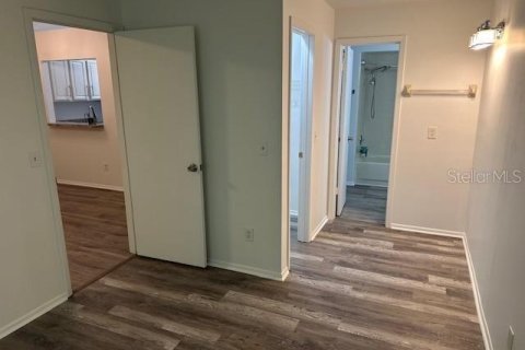 Casa en alquiler en Orlando, Florida, 1 dormitorio, 65.31 m2 № 1898618 - foto 3