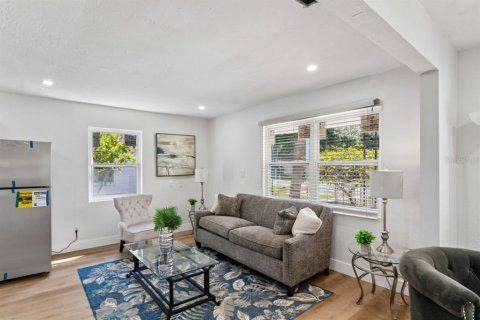 Villa ou maison à vendre à Saint Petersburg, Floride: 3 chambres, 98.85 m2 № 2430983 - photo 6