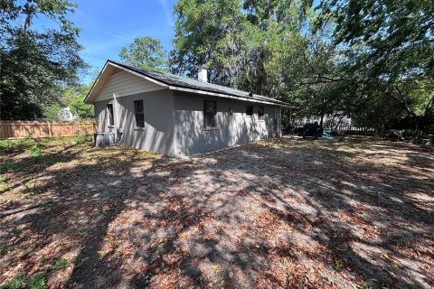 House in Gainesville, Florida 2 bedrooms, 100.33 sq.m. № 2098424 - photo 11