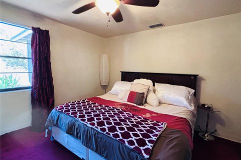 House in Gainesville, Florida 2 bedrooms, 100.33 sq.m. № 2098424 - photo 5