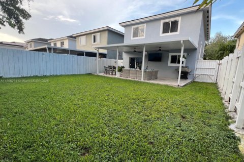 Купить виллу или дом в Хомстед, Флорида 3 спальни, 135.27м2, № 1928323 - фото 25