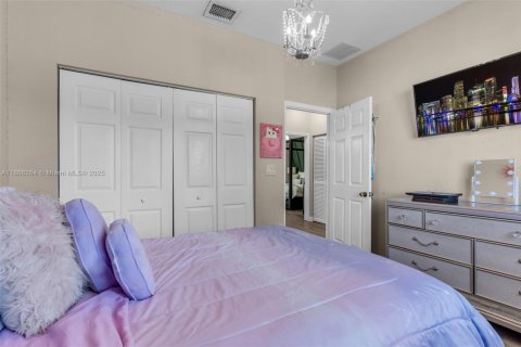 Купить виллу или дом в Хомстед, Флорида 3 спальни, 135.27м2, № 1928323 - фото 23