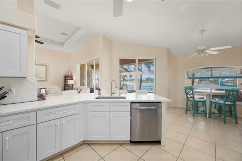 Casa en venta en Port Charlotte, Florida, 3 dormitorios, 181.72 m2 № 2219765 - foto 8