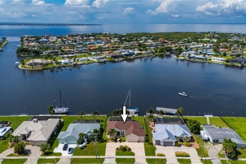 Casa en venta en Port Charlotte, Florida, 3 dormitorios, 181.72 m2 № 2219765 - foto 30