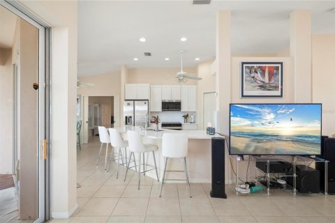Casa en venta en Port Charlotte, Florida, 3 dormitorios, 181.72 m2 № 2219765 - foto 22