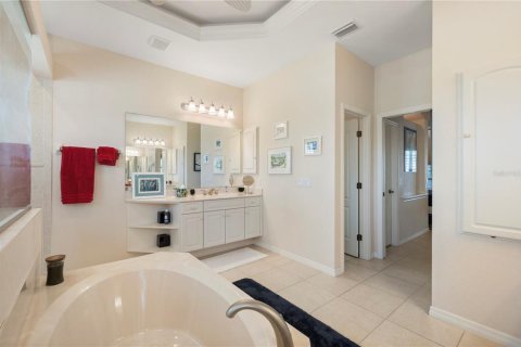 Casa en venta en Port Charlotte, Florida, 3 dormitorios, 181.72 m2 № 2219765 - foto 12