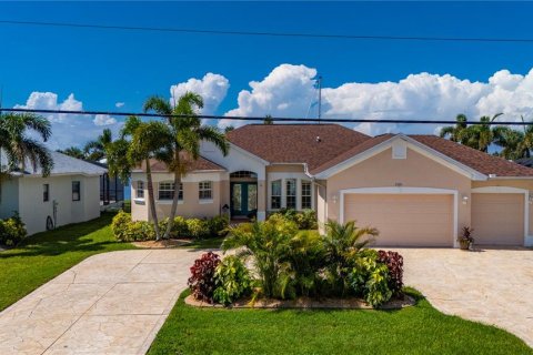 Casa en venta en Port Charlotte, Florida, 3 dormitorios, 181.72 m2 № 2219765 - foto 2