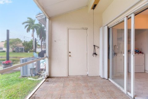 Touwnhouse à vendre à Dania Beach, Floride: 2 chambres, 103.12 m2 № 2173156 - photo 23