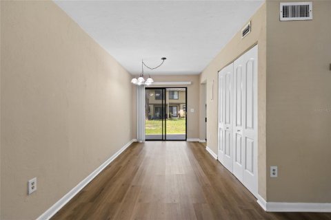 Condominio en venta en Gainesville, Florida, 2 dormitorios, 105.26 m2 № 1744821 - foto 8