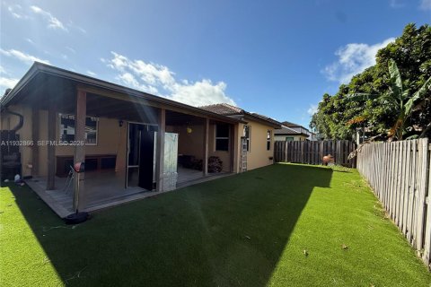 Villa ou maison à vendre à Homestead, Floride: 4 chambres, 174.38 m2 № 2087069 - photo 18