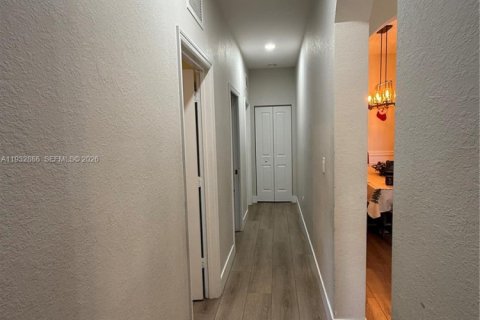 Villa ou maison à vendre à Homestead, Floride: 4 chambres, 174.38 m2 № 2087069 - photo 13