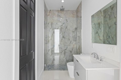 Купить виллу или дом в Лихай-Эйкерс, Флорида 4 спальни, № 1998919 - фото 27