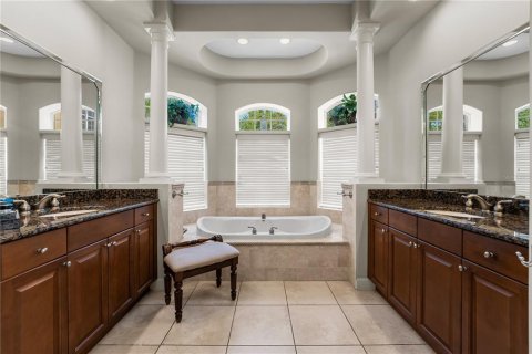 House in Davenport, Florida 6 bedrooms, 310.48 sq.m. № 1816711 - photo 25