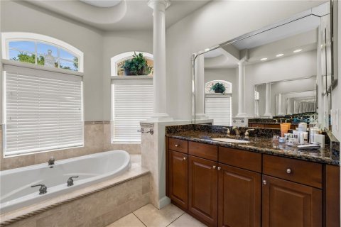 House in Davenport, Florida 6 bedrooms, 310.48 sq.m. № 1816711 - photo 27