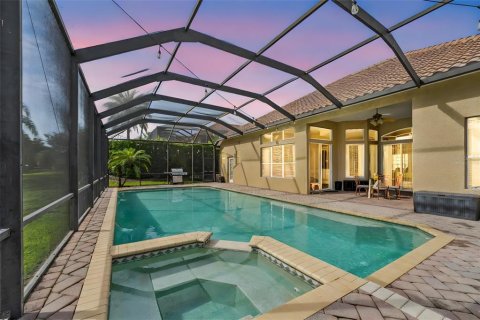 House in Davenport, Florida 6 bedrooms, 310.48 sq.m. № 1816711 - photo 5