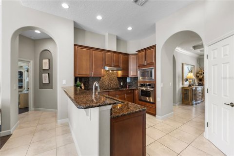 House in Davenport, Florida 6 bedrooms, 310.48 sq.m. № 1816711 - photo 11