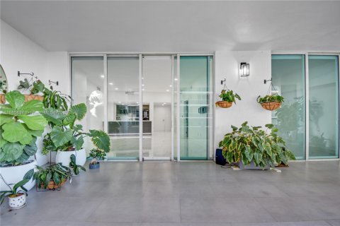 Купить кондоминиум в Майами, Флорида 2 спальни, 134.89м2, № 1932562 - фото 25